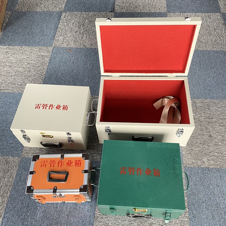 大田镇爆破工程作业箱如何选择？玻璃钢与传统材质的全面对比
